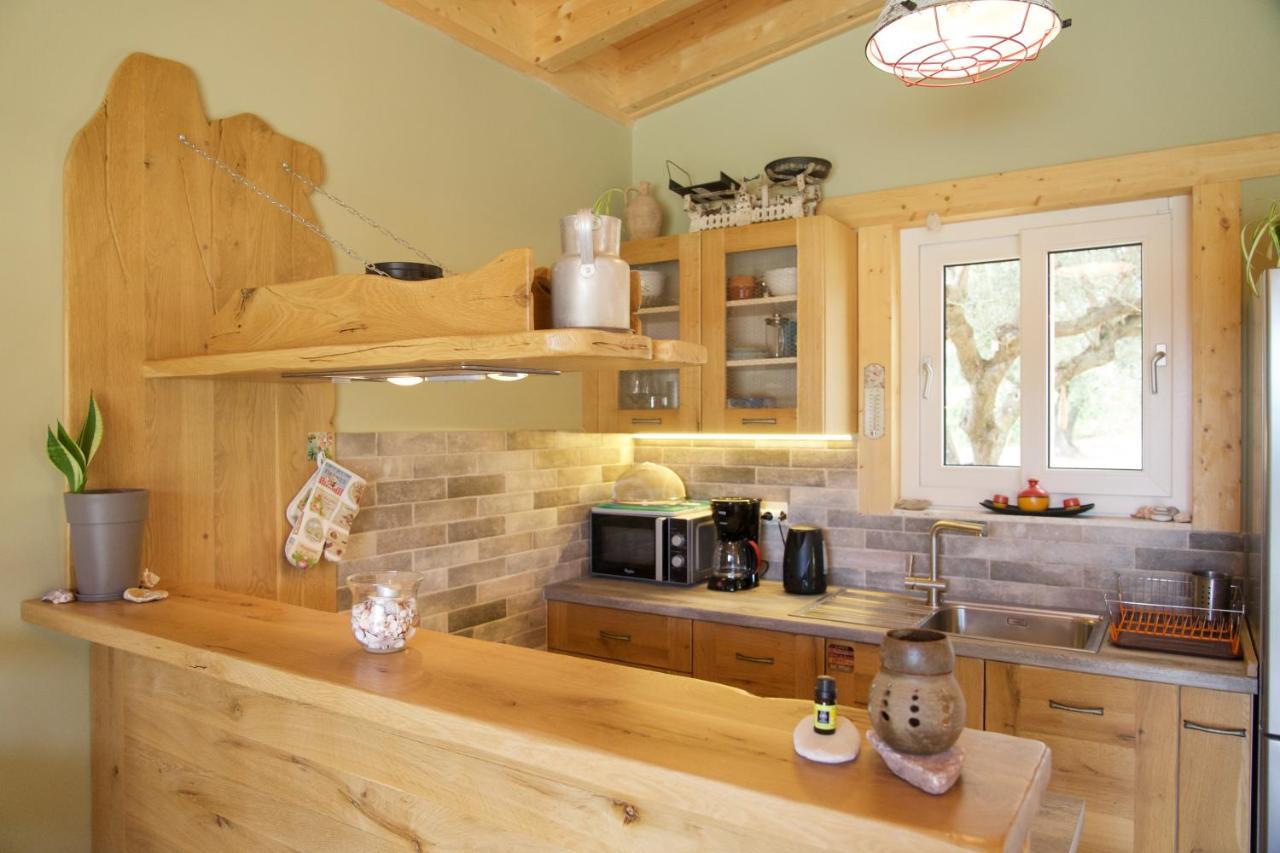 Driftwood Villa Karavádhos 외부 사진