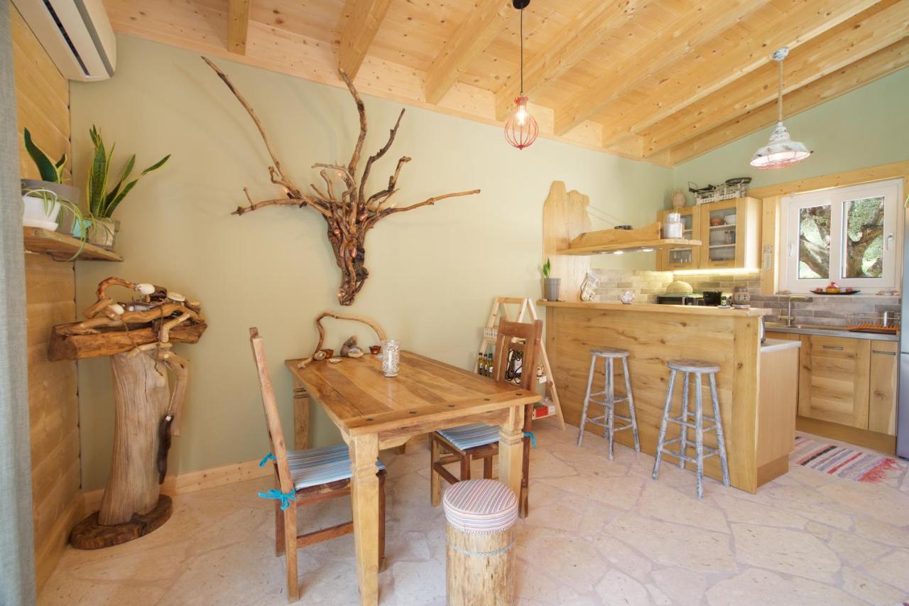 Driftwood Villa Karavádhos 외부 사진